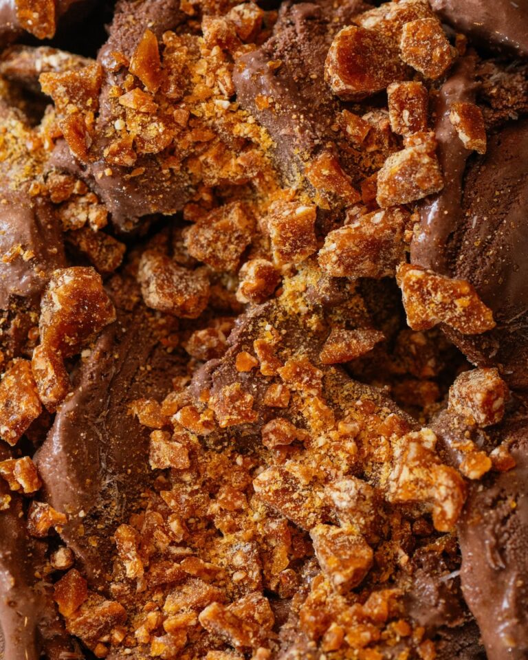 Instagram post from berrysbrasil. This post is in position 8.