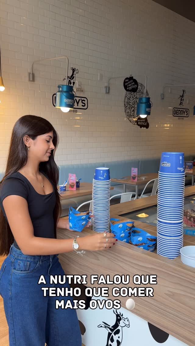 Instagram post from berrysbrasil. This post is in position 6.